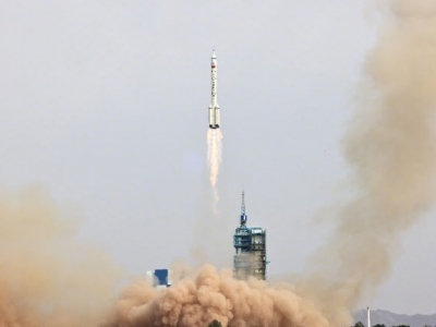 神十六点火发射