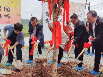 共植桂花“友谊树”，梅州印尼情意长！
