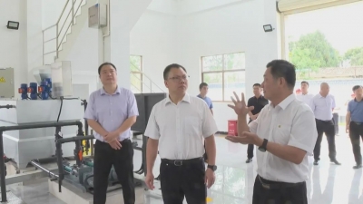 周小勇调研山水修复及县城治水供水工作