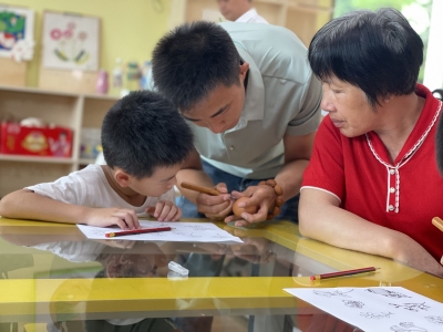 毫厘成画，蛋壳生花！