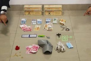 四处游荡、先“踩点”后盗窃？两男子当场被抓