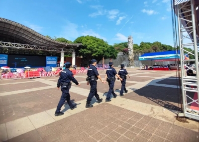 “五一”期间，梅县公安以坚守向劳动者致敬！