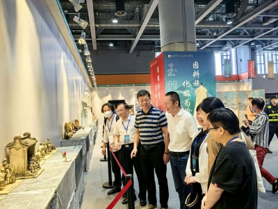 大埔蛋雕作品亮相第八届中国（广东）民间工艺博览会