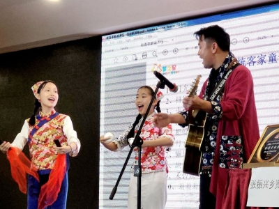 感受梅州非遗魅力，传承客家文化！新客家歌谣课程走进新加坡