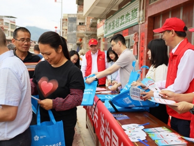 这个主题党日活动，在大埔县高陂镇坪溪村开展！
