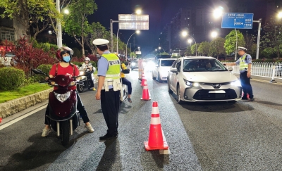 百日道路交通安全大排查大整治！公安交警部门开展夜查行动