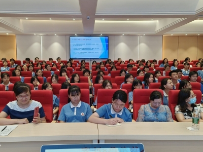 “百名小小说作家进校园”活动在梅城多家中学开展，深受学生欢迎！