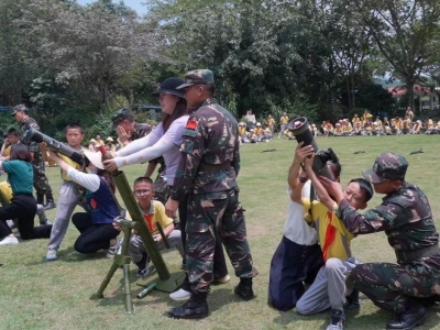 研学磨心智   国防筑成长！梅江区东山学校附属小学开展国防军事体验研学活动