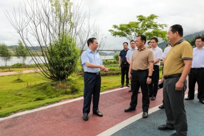 温助民率队开展巡河巡林工作：守牢生态安全底线 护好梅县绿水青山