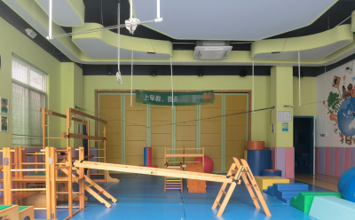 梅城一早教机构关店不退费，多位学员家长打官司索赔！