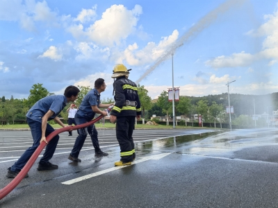 以“练”为战！揭博高速开展消防安全演练