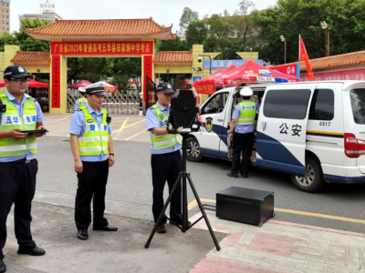 2023高考作文题来了！好故事，五华公安高考首日这样“作答”→