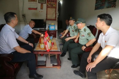 陈煜昌到大埔县开展“七一”走访慰问活动