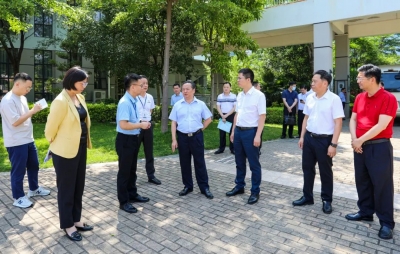 温助民、王锋率队调研高考准备和校园安全工作