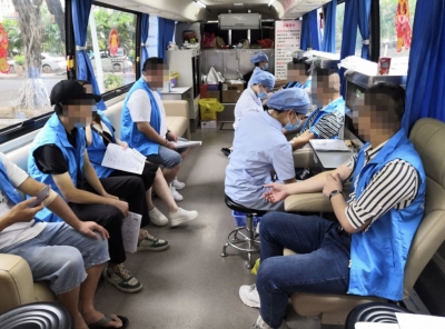 梅江区社区矫正基地组织开展无偿献血活动
