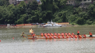“九龙”逐浪三河！梅州海事全力护航“广东峡能杯”龙舟邀请赛