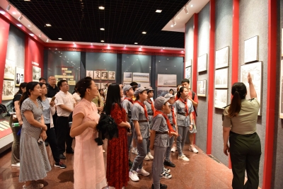 广州“山海对话”党员志愿者走进梅州牵手老区红军小学共建共育共成长