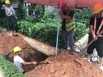 供水管道爆裂漏水！供水部门：已第一时间开展抢修