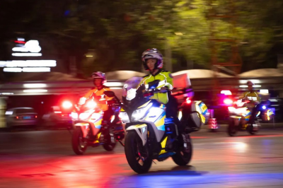 夏季治安打击整治暨“雷霆行动” 梅江公安全力出击守护平安