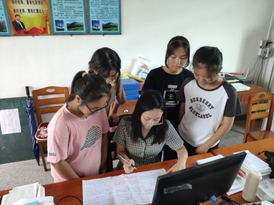 不负韶华传递爱！记梅江区白宫学校支教老师曾韵仪