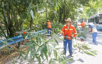 高温“烤”验下的坚守,为这群可爱的人点赞！