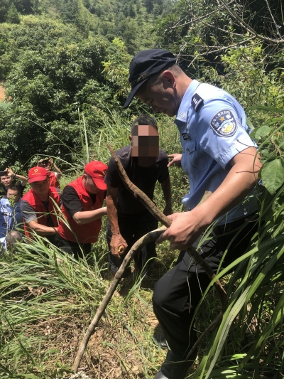 五华一花甲老人迷失野外，当地警民历经28小时合力搜救