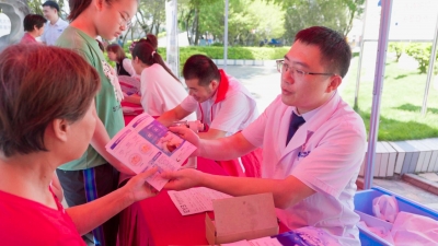 医疗器械安全宣传走进梅江区水巷社区