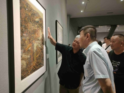 “文艺融湾”融智融力又融心！以版画为媒，架起梅州苏区融入粤港澳大湾区文化商贸交流桥梁