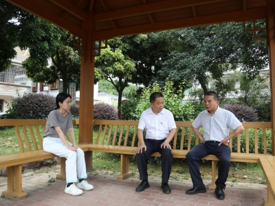 奉行一线工作法的“带队班长” ！他，是广东省“人民满意的公务员”陈国政