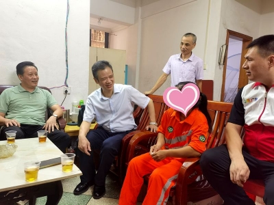 帮助困难职工子女梦圆大学！梅州市总工会开展“金秋助学”入户走访慰问活动