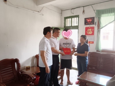 助贫困学子圆梦：工会“金秋助学”在行动