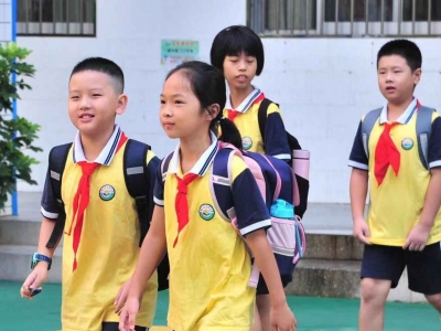 @中小学生和家长，多地公布开学时间！请留意