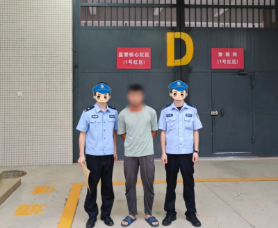 三角镇居民可以放心了，这系列商铺被盗案破了，窃贼是他！