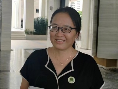 学生都喊她“易妈妈”！她，是五华县中英文高级中学教师易珊珊