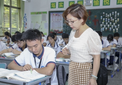 “做好学生的引路人！”她，扎根教育热土20年...