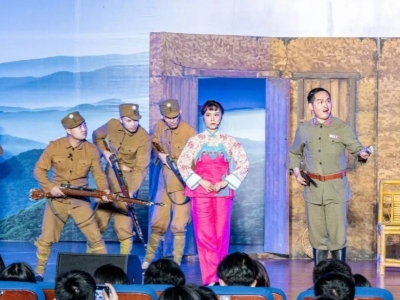 重温红色经典！客家山歌剧《彩虹》在惠州学院演出