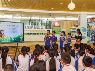 “繁星计划——文学艺术进校园”活动今日走进丰顺县