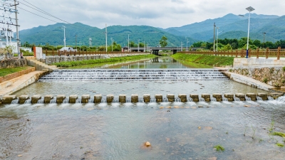 蕉岭实施中小河流域治理  “治”出秀水青山美乡村