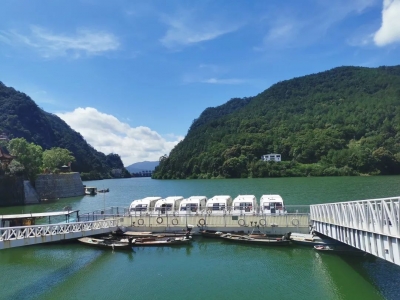 国庆假期，游客乐享寿乡生态美