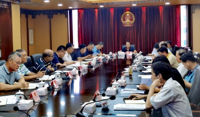 市人大常委会召开党组会议和党组理论学习中心组学习会：扎实做好人大各项工作  全力服务梅州高质量发展