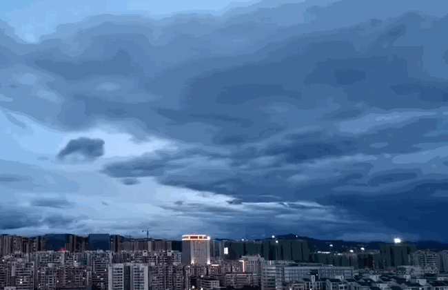 出行注意！五一假期梅州雷雨频繁，后期大到暴雨伴有强对流