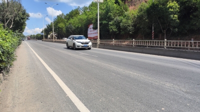 205国道城东至白渡段修整后面貌一新