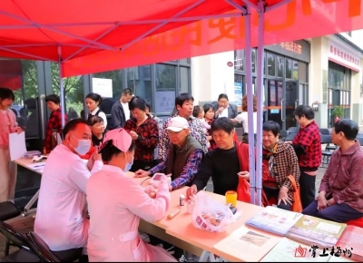 健康送上门，祝福送到家！梅江区三角镇这个社区开展活动服务居民