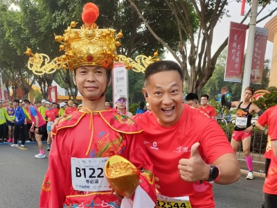 花絮丨“财神”“济公”“蜘蛛侠”都来跑梅马