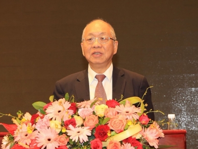 丘成桐院士专程发来贺信：期待以后与同行朋友常回家乡梅州蕉岭看看