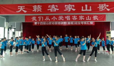 春风化雨育新苗 精心浇灌促成长！梅州持续擦亮客家山歌“进校园·育新苗”活动品牌