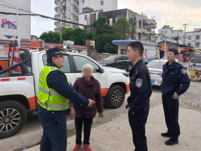 七旬老人误入高速，紧急时刻他们出手相助！