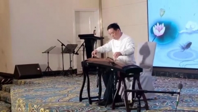 全省广东汉乐展演上演音乐盛宴！客家筝首位非遗传承人范永奋客家筝独奏《散楚词》