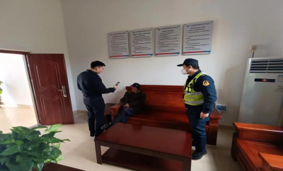 古稀老人误入高速，监控路政协力救援