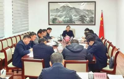 洪国华主持召开经济形势分析专题会议：抢时间赶进度打好收官战 全面完成今年工作目标任务